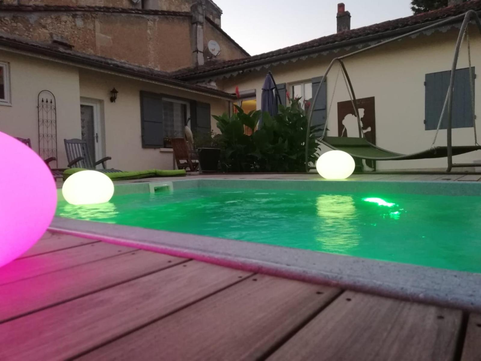 Villa Au Plaisir D Etape- Accueil Pelerins Uniquement Condom Esterno foto